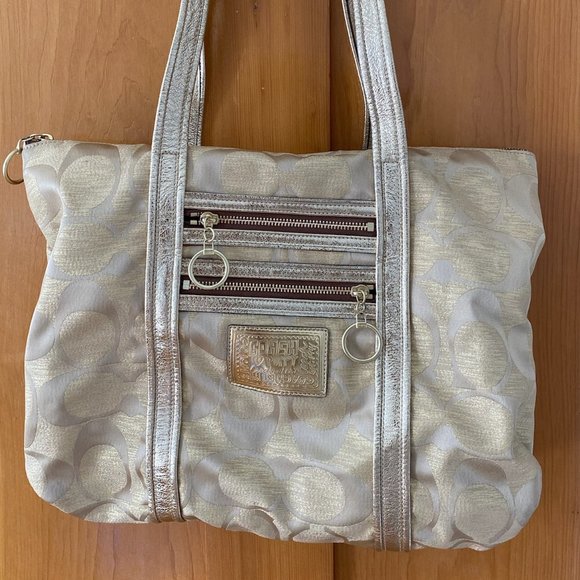 Coach Poppy Signature Glam Tote Bag - Picture 1 of 5
